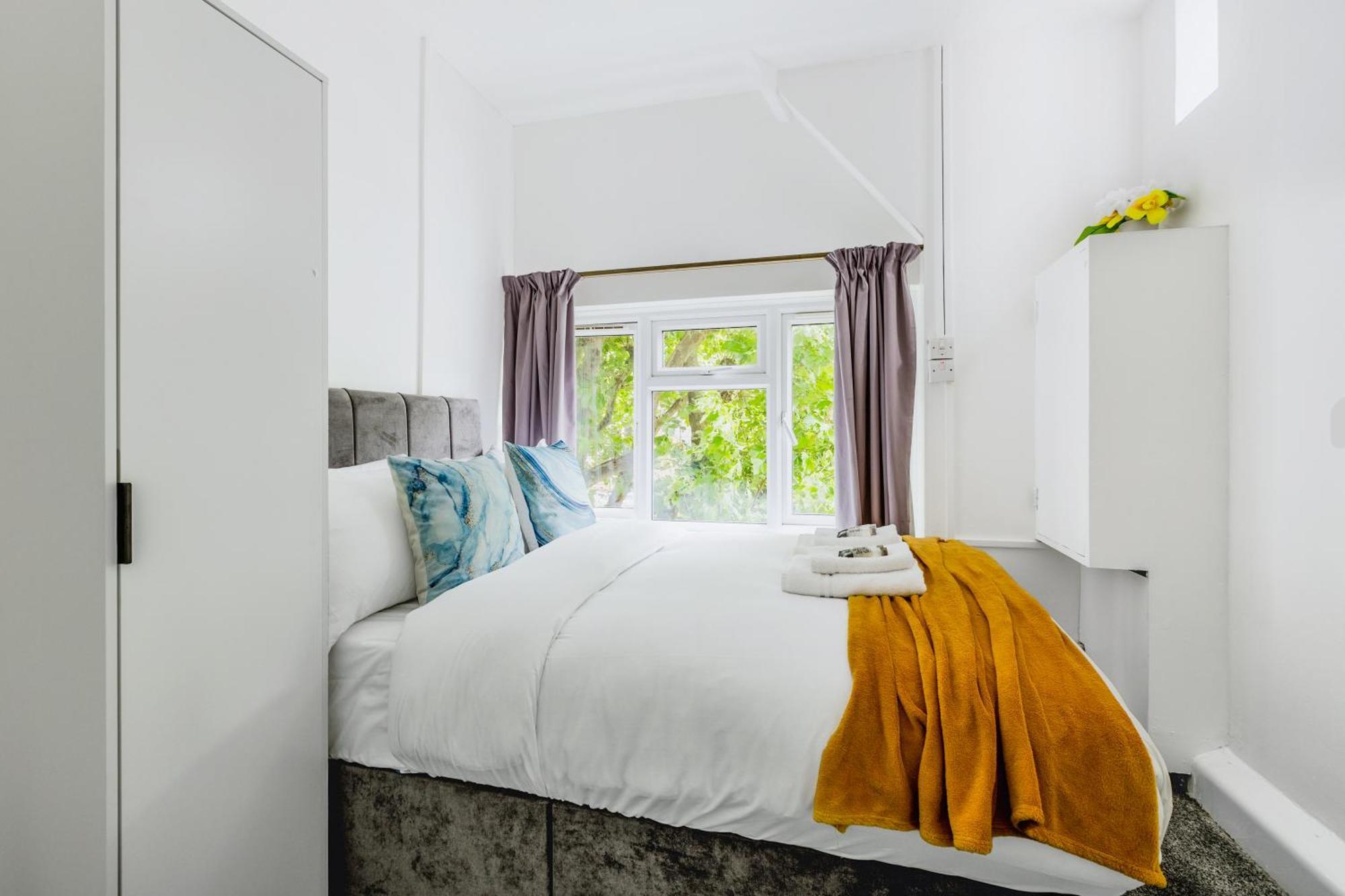 Lovely 2br Battersea, 7min Clapham Junction St * Londra