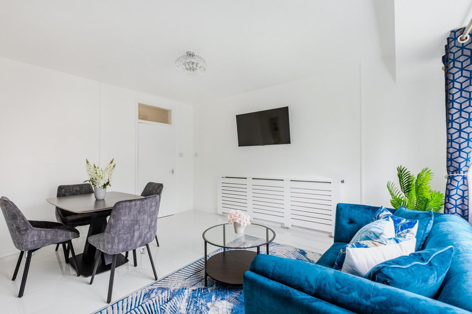 Lovely 2br Battersea, 7min Clapham Junction St * Londra